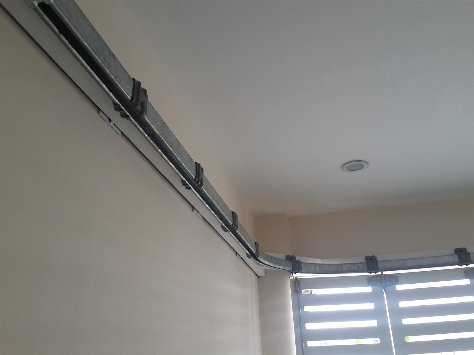 Pintu Garasi - Dokumentasi Proyek